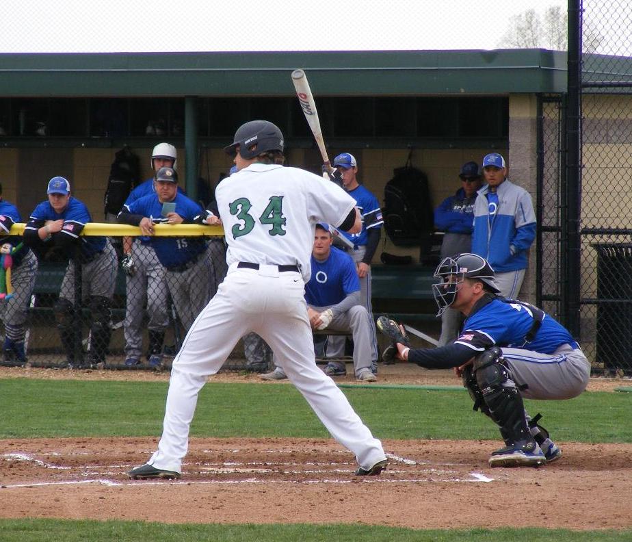 Baseball Sweeps Carl Sandburg College