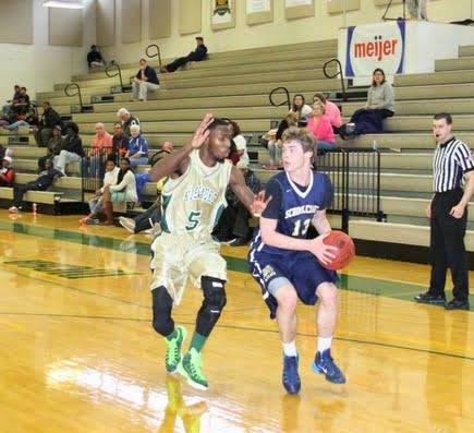 Starks Signs at Grand Valley State